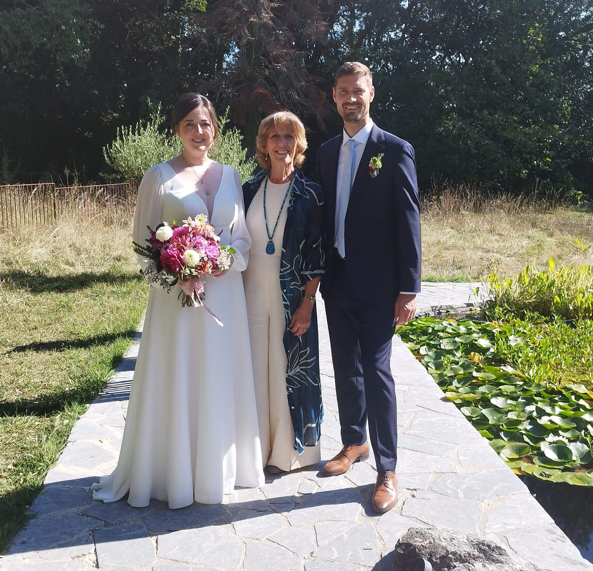 relaxed wedding at La Belle Eco Carcassonne